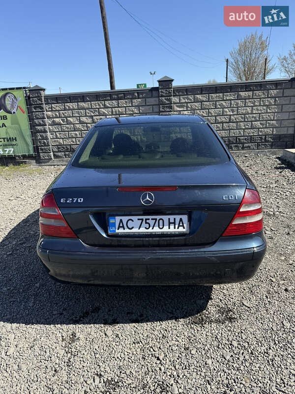 Седан Mercedes-Benz E-Class 2003 в Камне-Каширском