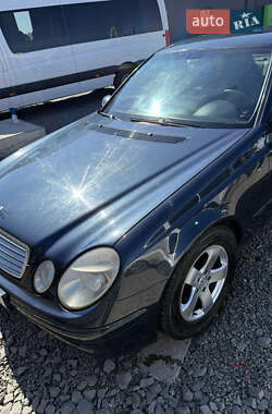 Седан Mercedes-Benz E-Class 2003 в 