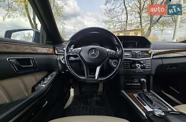 Седан Mercedes-Benz E-Class 2010 в 