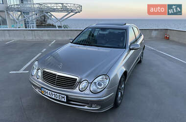 Седан Mercedes-Benz E-Class 2003 в 
