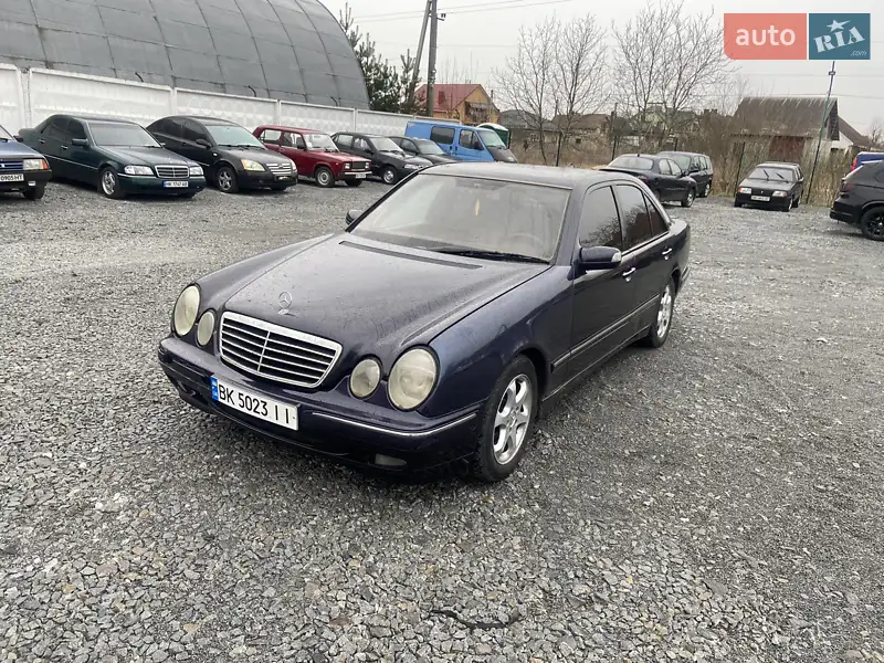 Седан Mercedes-Benz E-Class 2001 в 