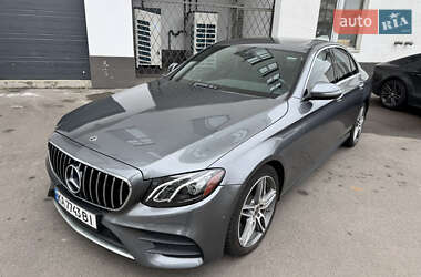 Седан Mercedes-Benz E-Class 2017 в 