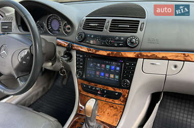 Седан Mercedes-Benz E-Class 2002 в 