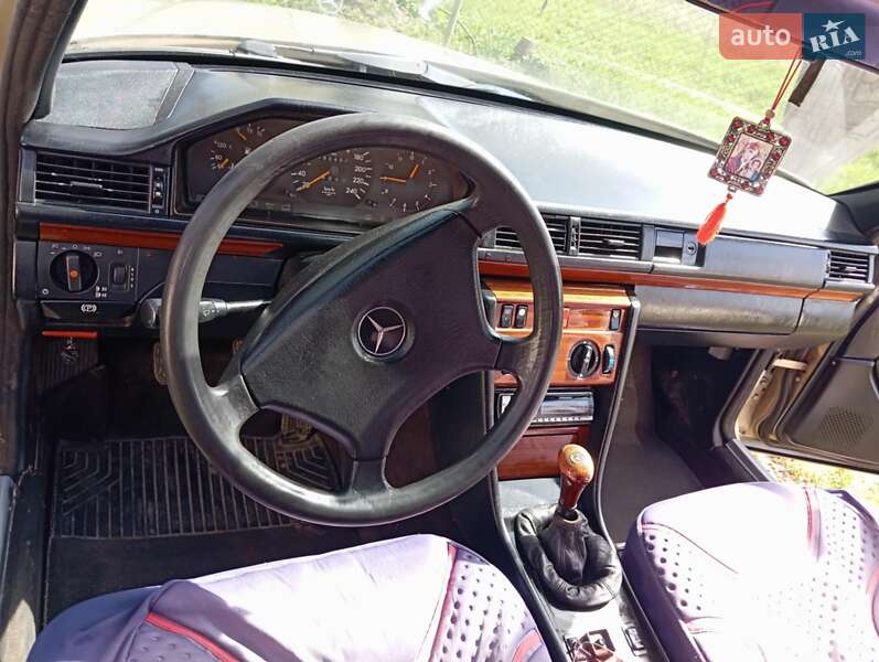 Седан Mercedes-Benz E-Class 1992 в Івано-Франківську фото 6 Седан Mercedes-Benz E-Class 1992 в Івано-Франківську