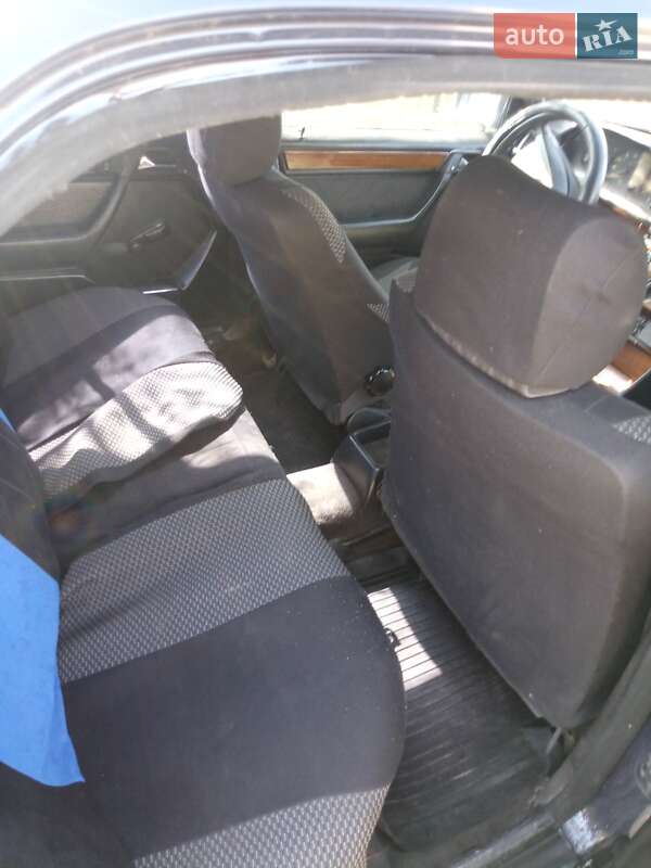 Седан Mercedes-Benz E-Class 1995 в Жмеринке