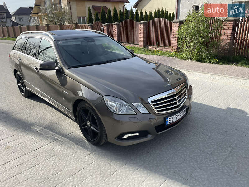 Універсал Mercedes-Benz E-Class 2010 в Львові