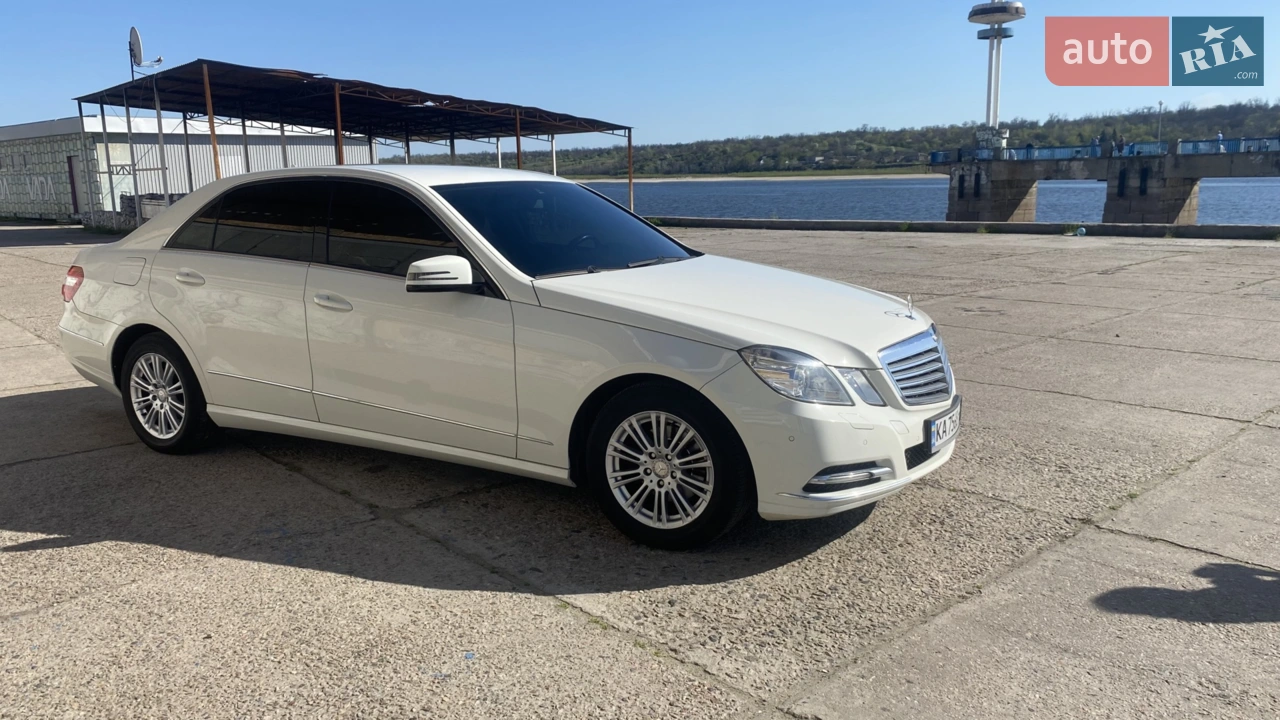2010 Mercedes-Benz E-klasse - мініатюра 44