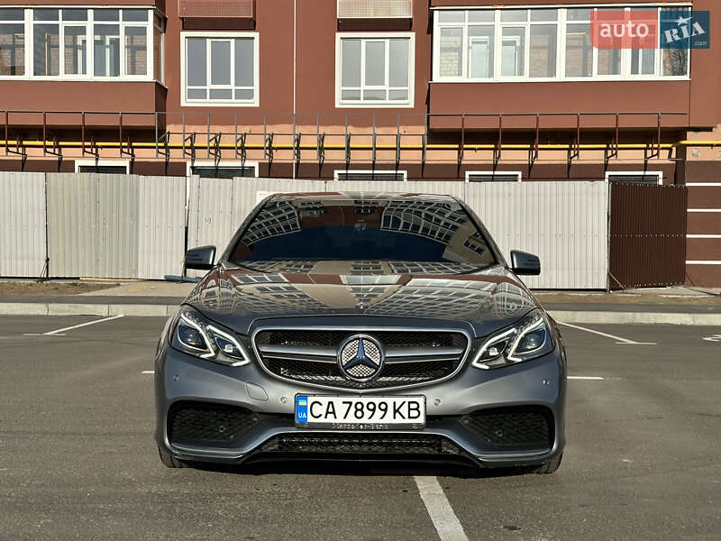 Седан Mercedes-Benz E-Class 2013 в Умані