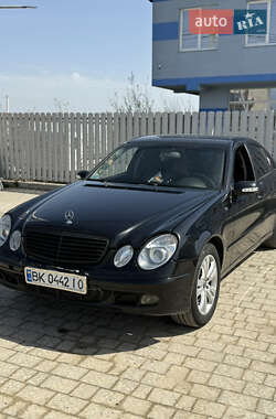 Седан Mercedes-Benz E-Class 2003 в 