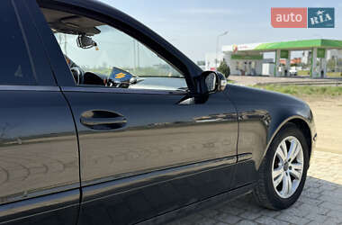 Седан Mercedes-Benz E-Class 2003 в 