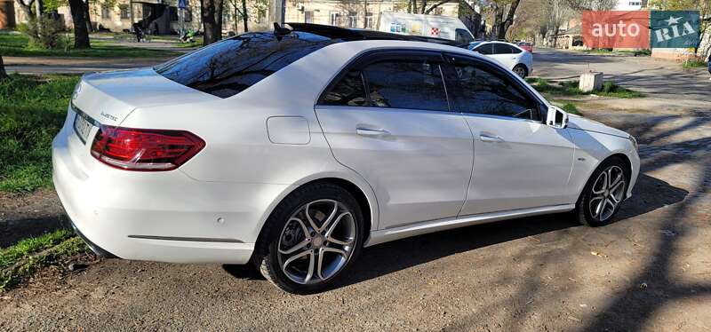 Седан Mercedes-Benz E-Class 2015 в Одесі