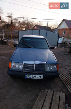 Седан Mercedes-Benz E-Class 1989 в 