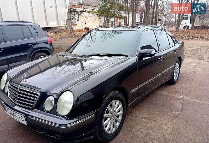 Mercedes-Benz E-Class 2000