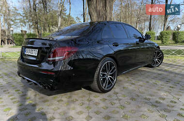 Седан Mercedes-Benz E-Class 2016 в 