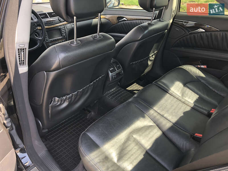 Седан Mercedes-Benz E-Class 2005 в Львові