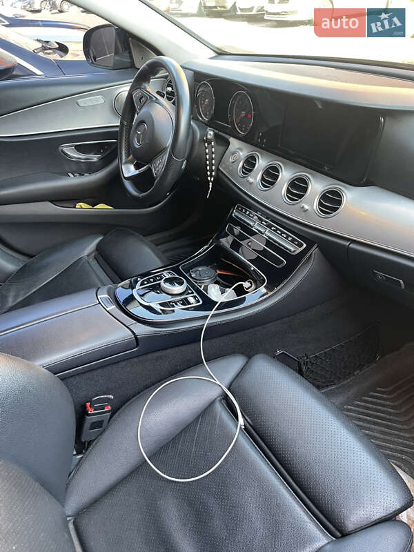 Универсал Mercedes-Benz E-Class 2016 в Киеве