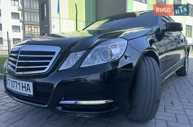 Седан Mercedes-Benz E-Class 2010 в 