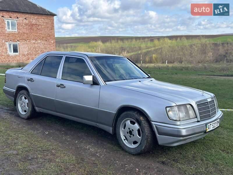 Mercedes-Benz E-Class 1995