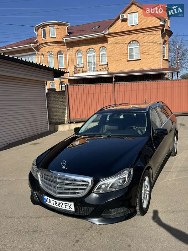 Універсал Mercedes-Benz E-Class 2015 в Києві