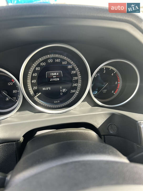 Універсал Mercedes-Benz E-Class 2015 в Києві