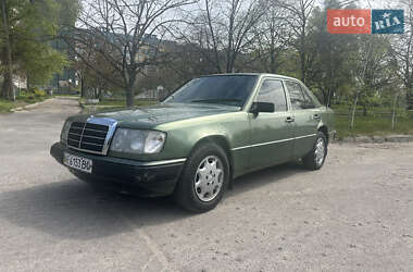Седан Mercedes-Benz E-Class 1989 в 