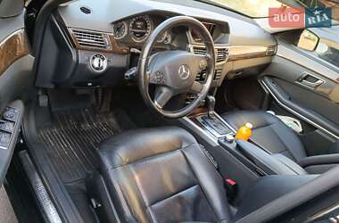 Седан Mercedes-Benz E-Class 2012 в 