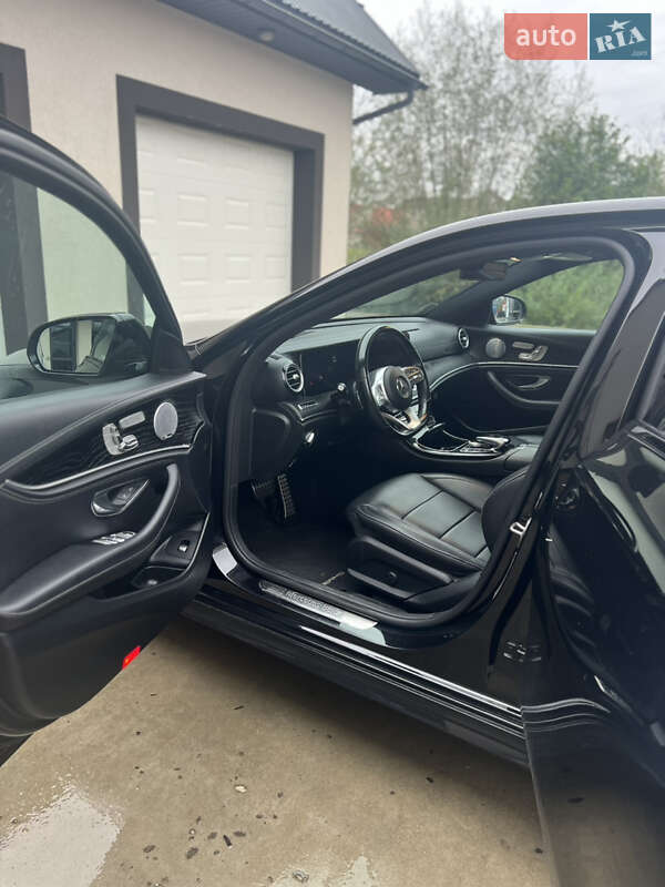 Седан Mercedes-Benz E-Class 2018 в Тячеві