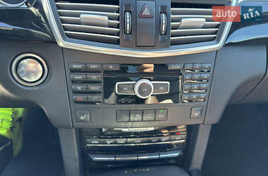 Седан Mercedes-Benz E-Class 2012 в 