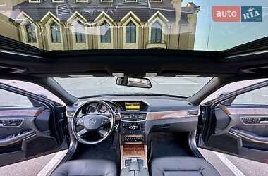 Седан Mercedes-Benz E-Class 2012 в 