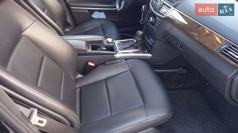 Седан Mercedes-Benz E-Class 2011 в Запоріжжі