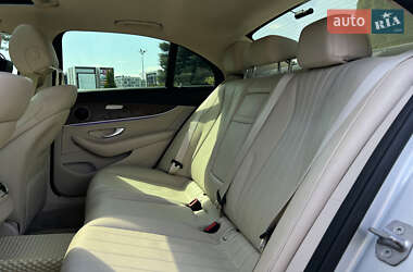 Седан Mercedes-Benz E-Class 2016 в 
