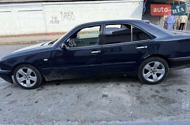 Седан Mercedes-Benz E-Class 1998 в 