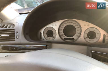 Седан Mercedes-Benz E-Class 2002 в 