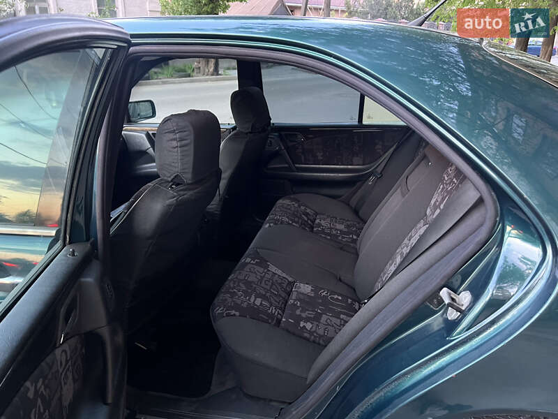 Седан Mercedes-Benz E-Class 1998 в Кропивницькому