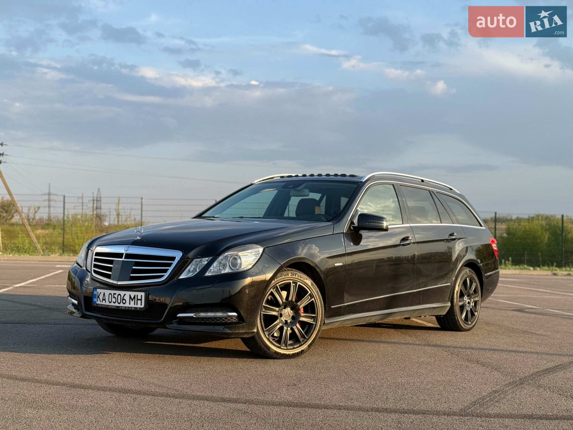 2011 Mercedes-Benz E-klasse - фото 1