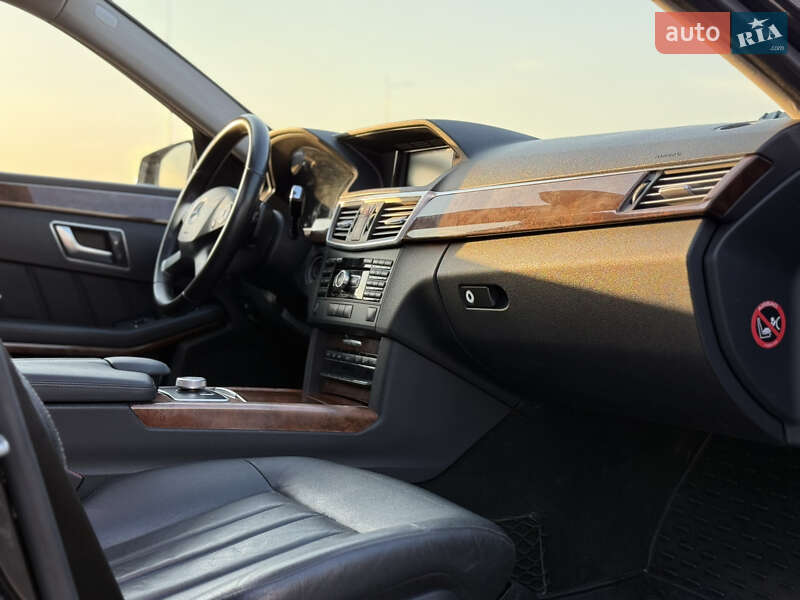 Универсал Mercedes-Benz E-Class 2011 в Ровно