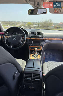 Седан Mercedes-Benz E-Class 2005 в 