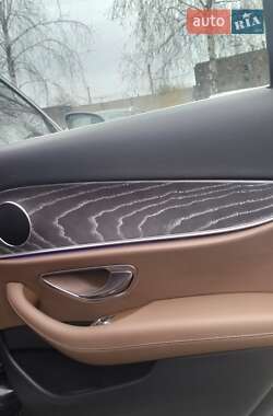 Седан Mercedes-Benz E-Class 2020 в 
