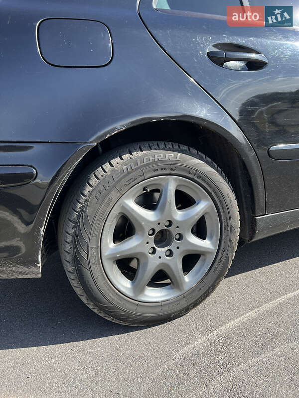 Седан Mercedes-Benz E-Class 2002 в Хмельнике фото 17 Седан Mercedes-Benz E-Class 2002 в Хмельнике