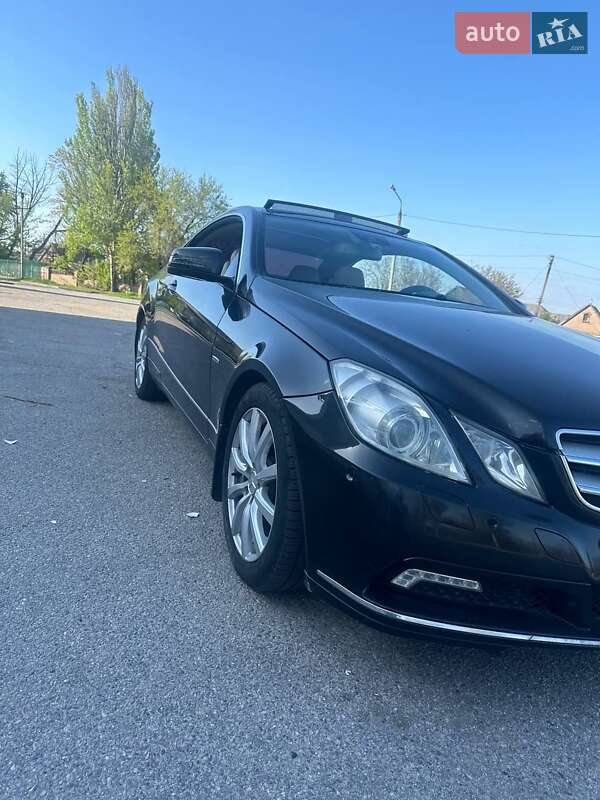 Купе Mercedes-Benz E-Class 2010 в Запоріжжі