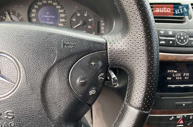 Седан Mercedes-Benz E-Class 2003 в 