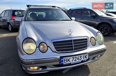 Универсал Mercedes-Benz E-Class 2001 в 