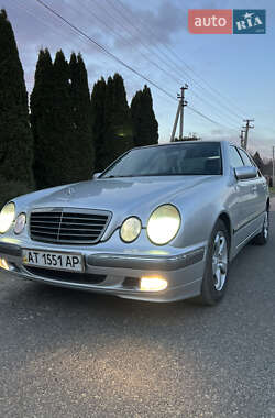 Седан Mercedes-Benz E-Class 2001 в 
