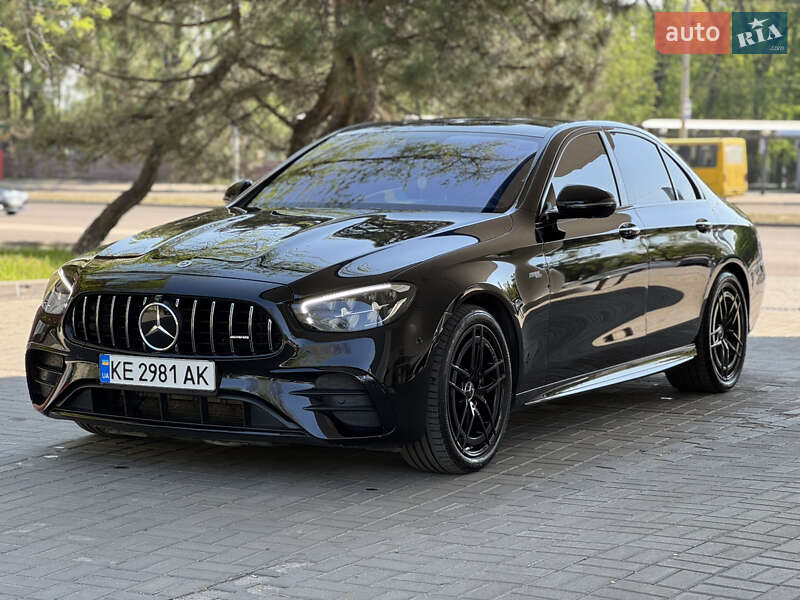 Mercedes-Benz E-Class 2021