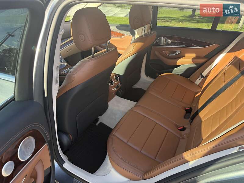 Универсал Mercedes-Benz E-Class 2018 в Киеве