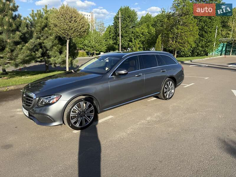 Универсал Mercedes-Benz E-Class 2018 в Киеве