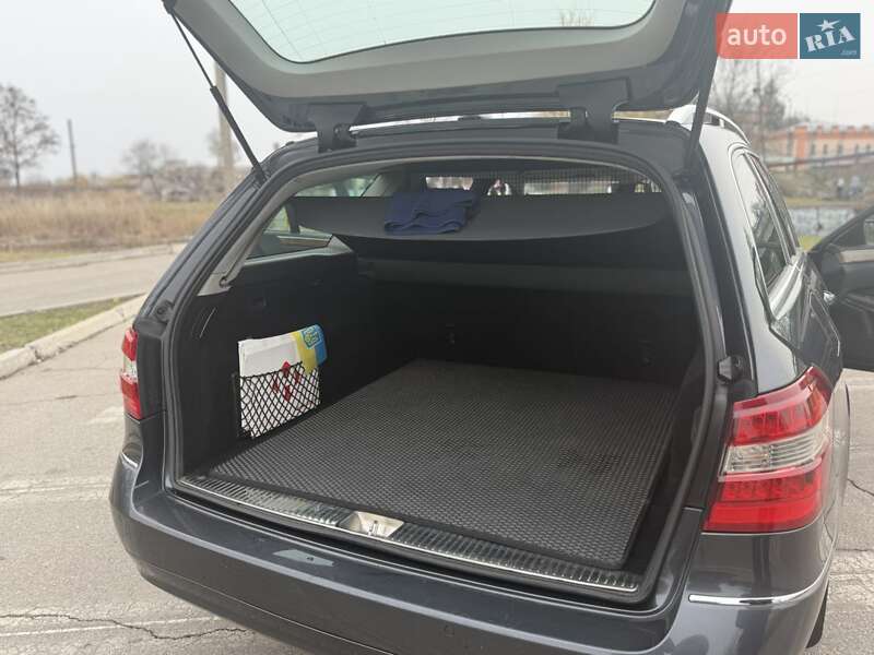 Универсал Mercedes-Benz E-Class 2010 в Александрие