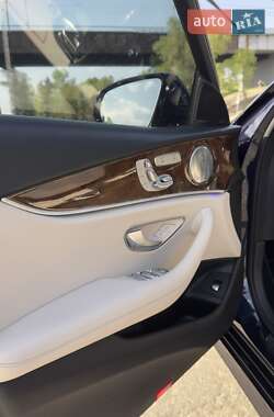 Седан Mercedes-Benz E-Class 2017 в 