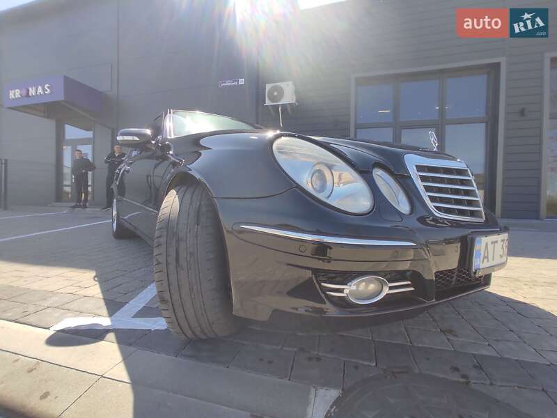 Седан Mercedes-Benz E-Class 2006 в Ивано-Франковске