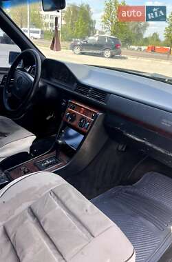 Седан Mercedes-Benz E-Class 1994 в 